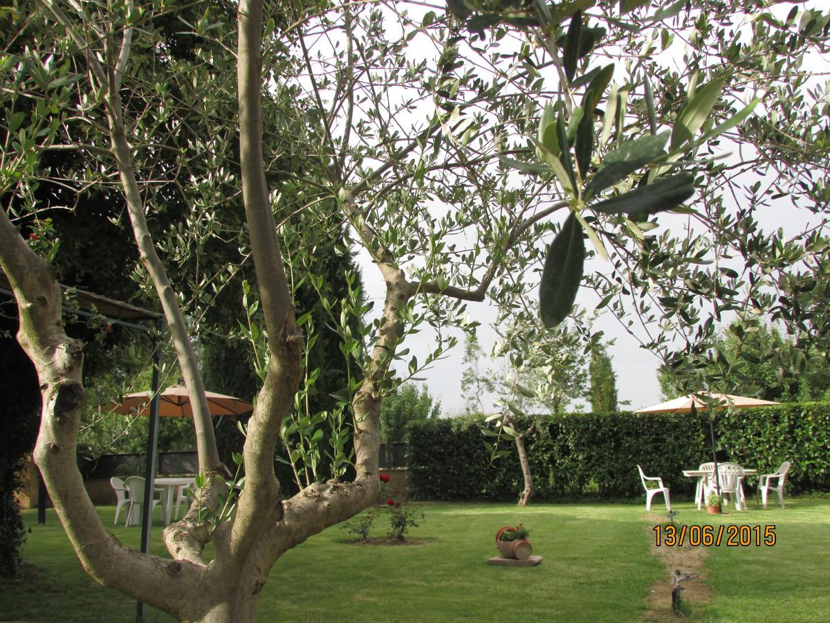 B&B La Quiete โฟลีโญ ภายนอก รูปภาพ
